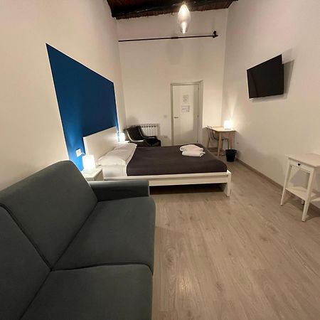 Donna Luisa A Santa Chiara Acomodação com café da manhã Nápoles Exterior foto